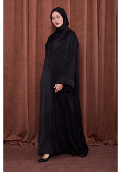 Siyah Taş Broş Detaylı Saten Ferace