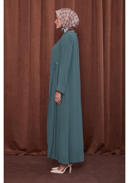 Yeşil Yanları Pileli Düğme Detaylı Ferace