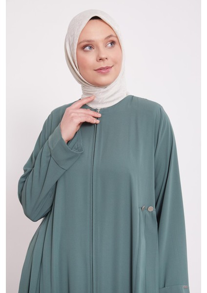 Yeşil Yanları Pileli Düğme Detaylı Ferace