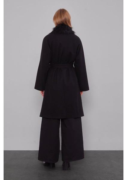 Siyah Yakası Küklü Kuşaklı Kaşe Kaban