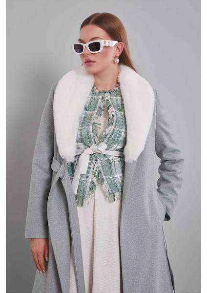 Mint Yeşili Yakası Kürklü Kaşe Kaban