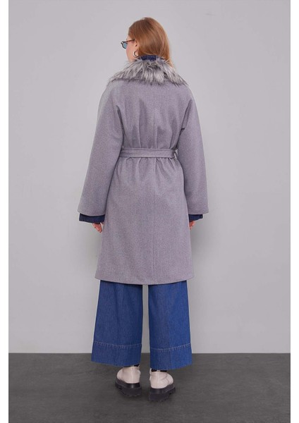 Gri Yakası Küklü Kuşaklı Kaşe Kaban