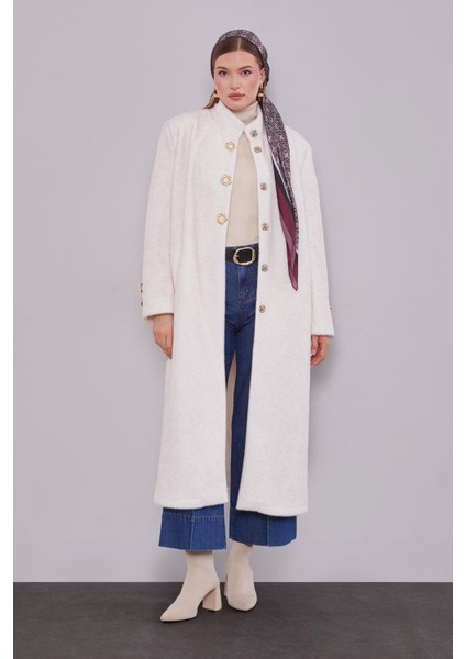 Ekru Gold Aksesuar Detaylı Kürk Kaban