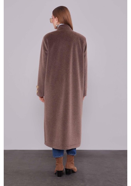 Kahve Gold Aksesuar Detaylı Kürk Kaban