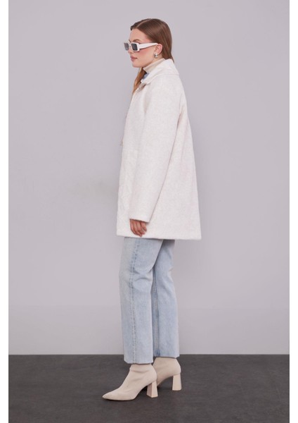 Ekru Pullu Desen Midi Kaban modelleri