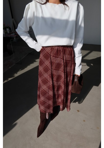 Altı Asimetrik Kesim Yatay Çizgili Etek modelleri