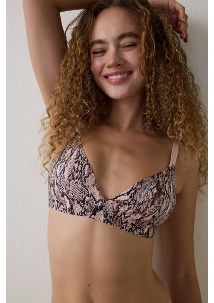 Sedef Tattoo Effect Dikişsiz Balensiz Çıkarılabilir Kaplı Üçgen Sütyen