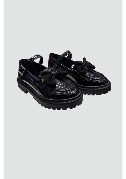 Kız Çocuk Rugan Fiyonklu Siyah Ayakkabı