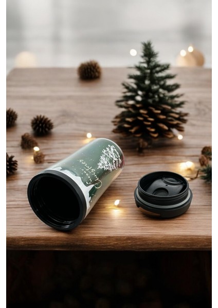 Yeşil Noel Temalı Kahve Bardağı, Termos, Mini Kar Küresi ve Yılbaşı Hediye Seti indirimleri