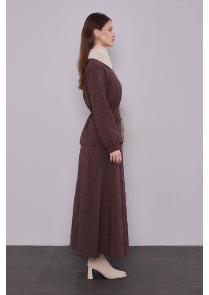 Kahve Kendinden Desenli Etek Takım modelleri