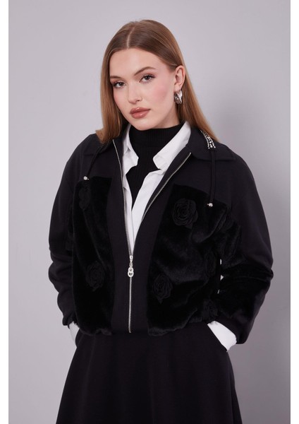 Siyah Yaka Taşlı Gül Detay Etek Takım fırsatları