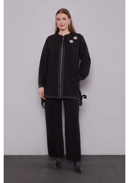 Siyah Kurdale Detaylı Ikili Takım