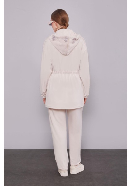 Krem Gül Detaylı Bel Büzgülü Ikili Takım