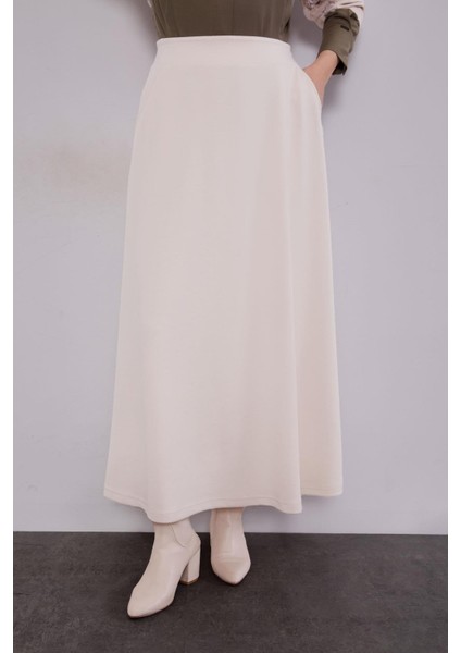 Krem Yaka Taşlı Gül Detay Etek Takım indirimleri