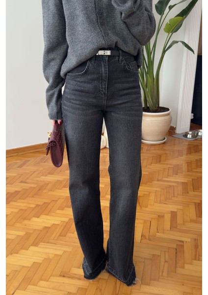 Paçası Pis Dikişli Jean Tasarım Jean- Füme