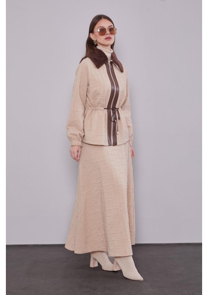 Bej Kendinden Desenli Etek Takım