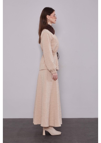 Bej Kendinden Desenli Etek Takım modelleri