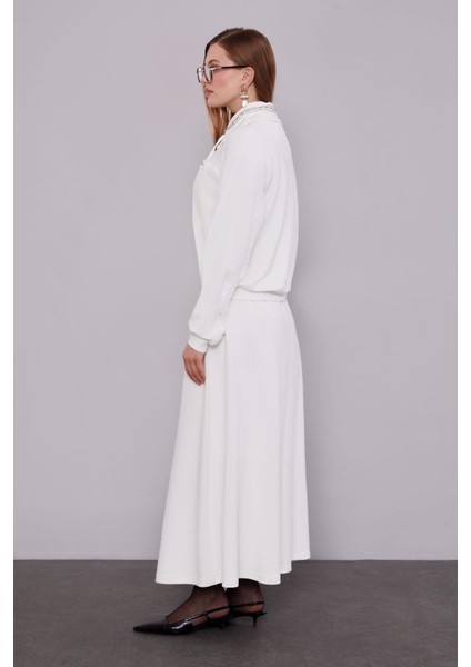 Ekru Yaka Taşlı Gül Detay Etek Takım modelleri