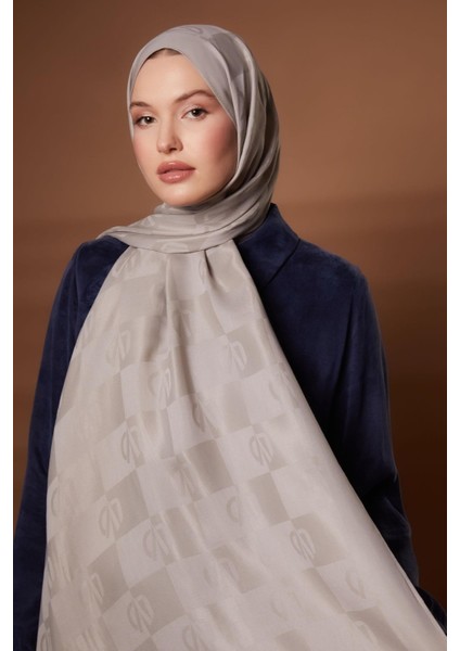 Gümüş Kare Lvd Baskılı Naia Jakar Şal