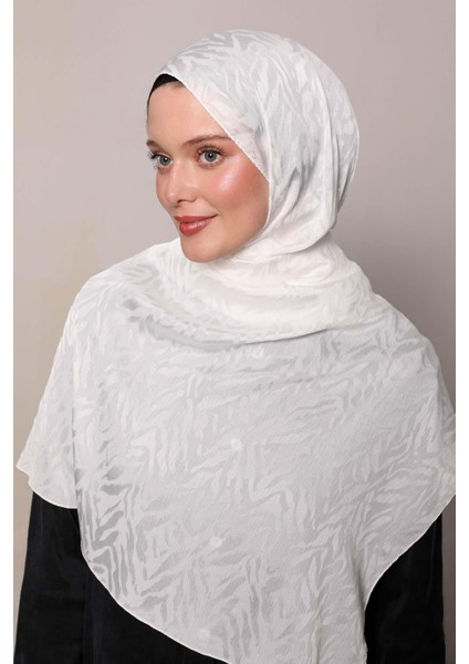 Beyaz Kristal Desen Jakar Capri Şal