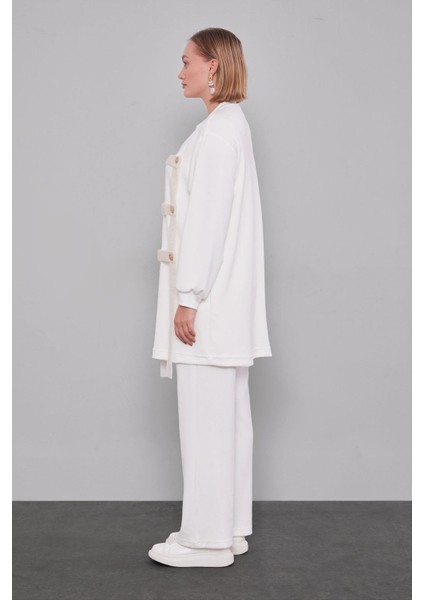 Ekru Kare Görünümlü Ikili Takım fırsatları