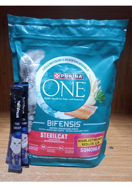 One Kısırlaştırılmış Somonlu Kedi Mama 800 Gram 2 Adet+3 Adet Şekersiz Kedi Ödülü Somonlu