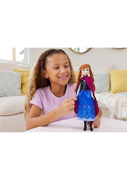 Disney Karlar Ülkesi Anna Bebek Disney Karlar Ülkesi Anna Bebek ve Aksesuarlar, Filmden Esinlenen Oyuncak HLW49 fiyatları