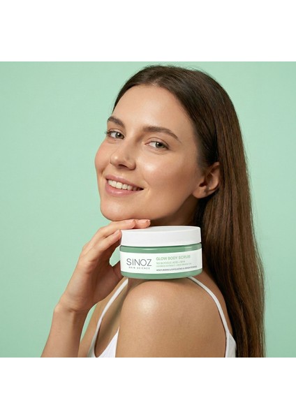 Nemlendirici, Arındırıcı ve Aydınlatıcı Glow Vücut Peelingi %5 Glikolik Asit 200 gr indirimleri