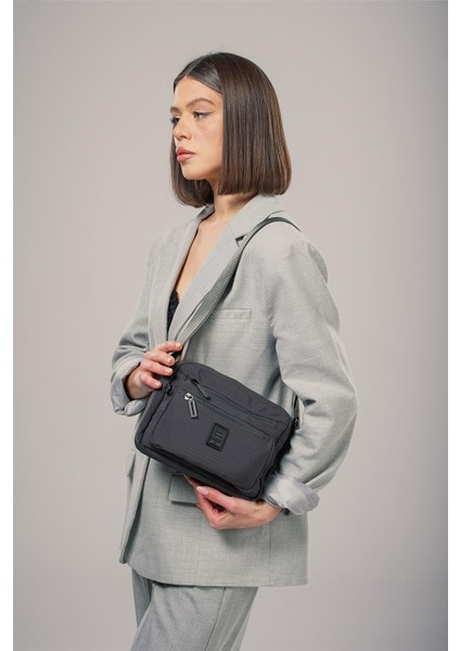 Kadın 17988 Çapraz Çanta