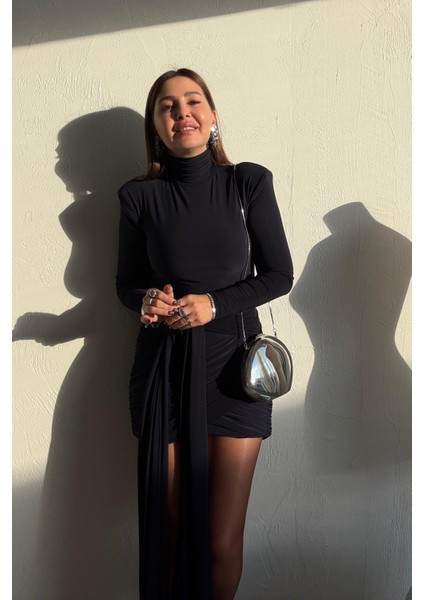Siyah Drapeli Mini Elbise