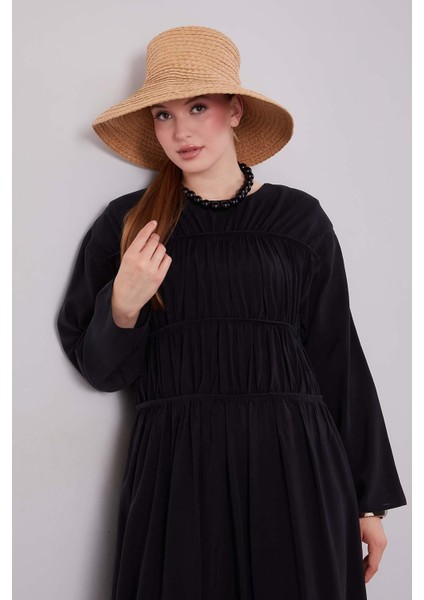 Siyah Büzgü Detaylı Elbise fırsatları