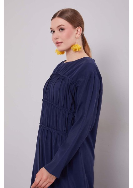 Lacivert Büzgü Detaylı Elbise fırsatları