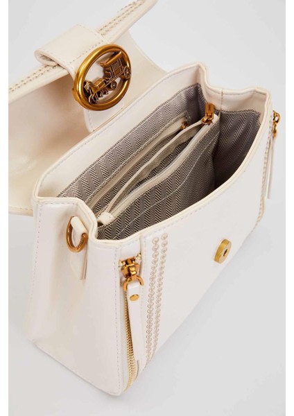 Krem Aksesuar Kilitli El Çantası modelleri