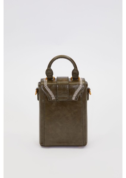 Yeşil Dikdörtgen Formlu El Çantası fırsatları