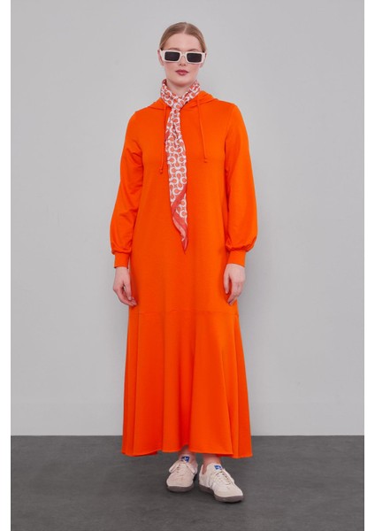 Oranj Kapuşonlu Gizli Cep Detaylı Elbise