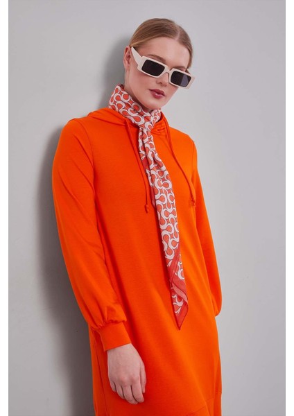 Oranj Kapuşonlu Gizli Cep Detaylı Elbise fiyatları