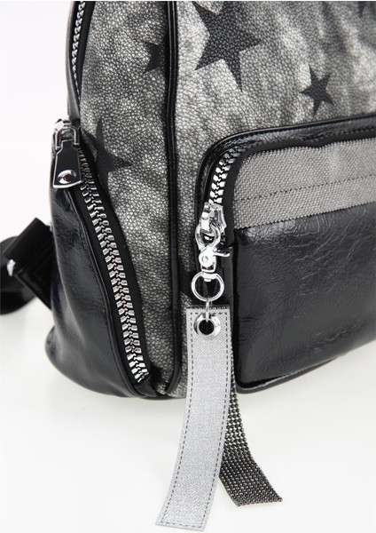 16868 Kadın Sırt Çantası