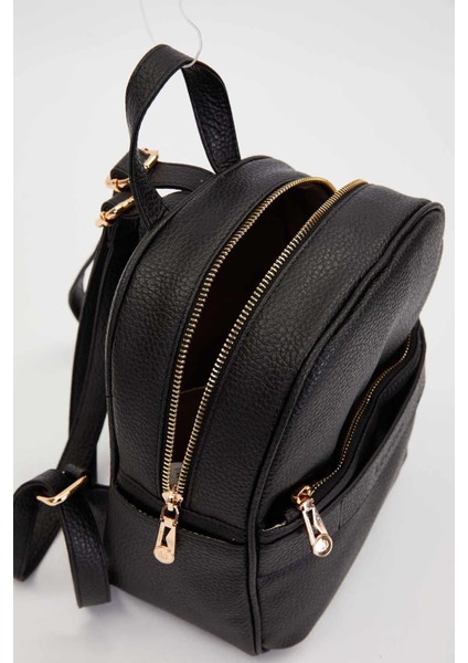 Siyah Fermuar Gözlü Sırt Çantası modelleri