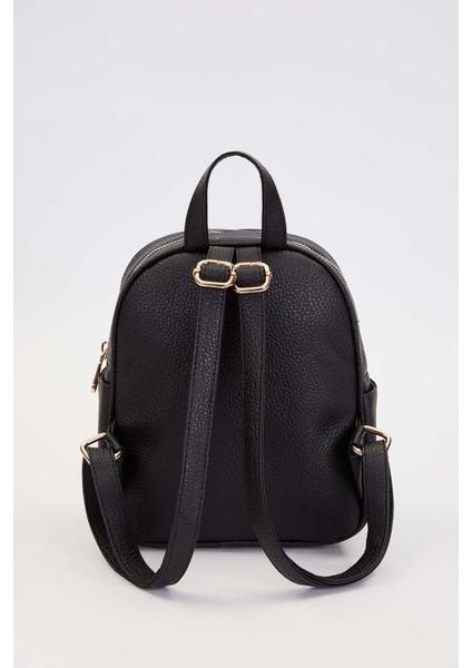 Siyah Fermuar Gözlü Sırt Çantası fırsatları