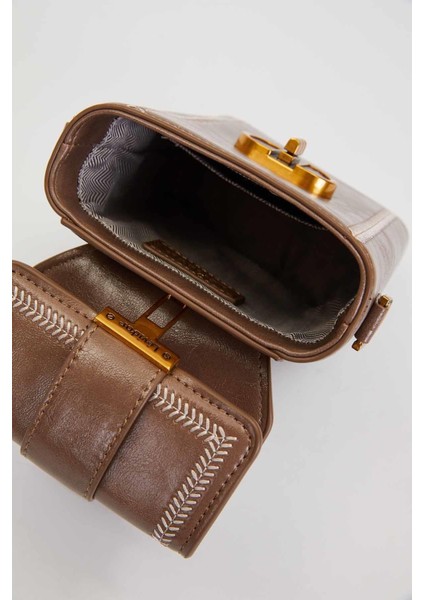 Gri Dikdörtgen Formlu El Çantası modelleri