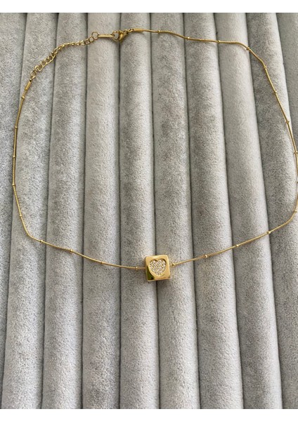 Çelik Kolye “kalp”küp 1x1 Cm. Kolye Gold-Özel Kutusunda fiyatları