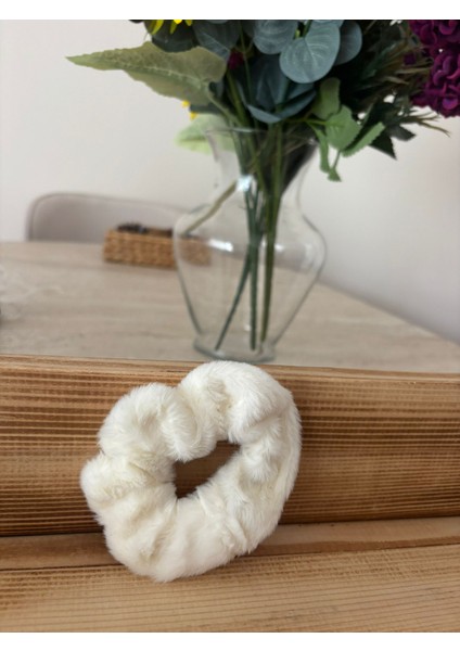 Peluş Scruncıe (Lastlk Toka) Beyaz