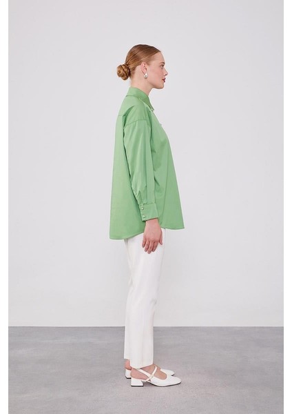 Yeşil Düğme Detaylı Gömlek modelleri