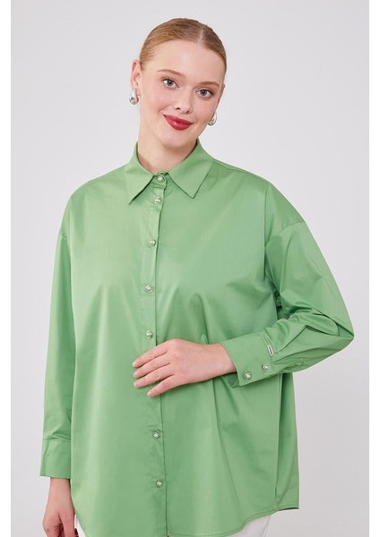 Yeşil Düğme Detaylı Gömlek fırsatları