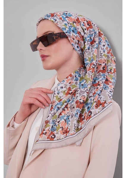 Krem Karışık Çiçek Desen Soft Eşarp modelleri