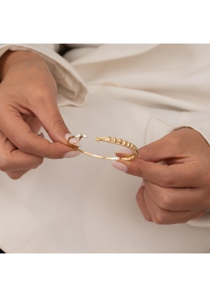 Taşlı 14 Ayar Altın Kelepçe fırsatları