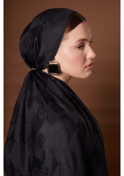 Siyah Kare Lvd Baskılı Naia Jakar Şal modelleri