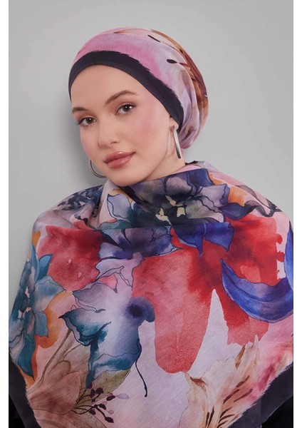 Siyah-Mavi Zambak Baskılı Sport Şal modelleri