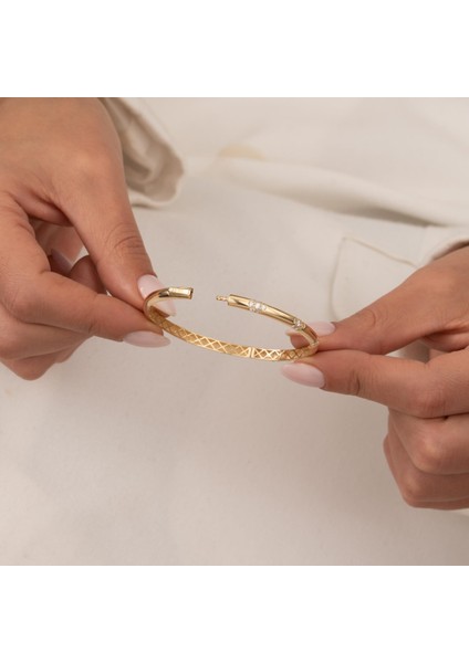 Taşlı 14 Ayar Altın Kelepçe fırsatları