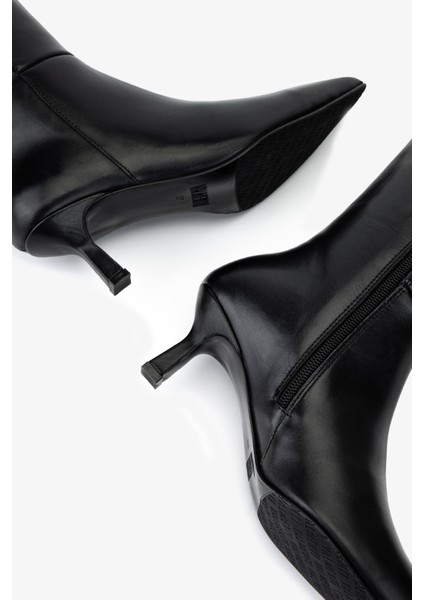 Kadın Hakiki Deri Siyah Deri Klasik Çizme 33 6205 Bn Czm SK25-26 Sıyah Derı indirimleri